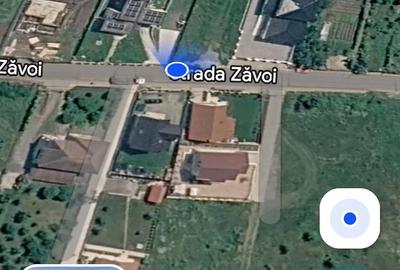 Teren de 1000 mp, în Zăvoi - 4