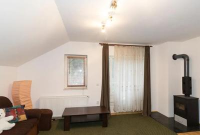 Casă cu 8 camere cu Teren 500 Mp în Zărnești - 5