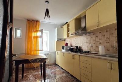 3 camere, 76 mp, doua balcoane, zona Favorit - 1