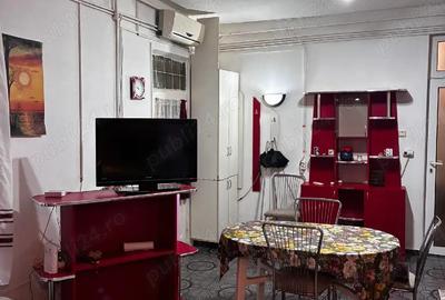 Garsonieră decomandată în Central - 8