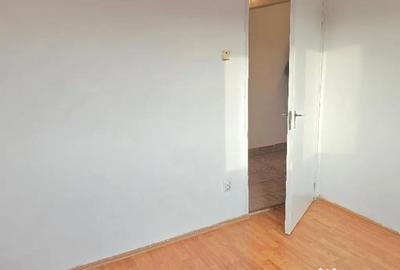 Apartament cu 2 camere decomandat în Micro 15 - 11