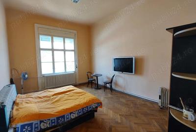 Casă cu 6 camere cu Teren 2883 Mp în Ultracentral - 3