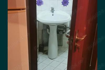 Vand Apartament 2 camere decomandat - 3