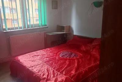 Inchiriez apartament Targu Jiu , Pia?a Mica - 3