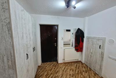 Direct proprietar vand Garsoniera zona Eroii Revolutiei - 1