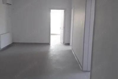 Inchiriere cladire comerciala 590 mp si teren 5158 mp Targoviste - 6