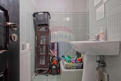 De vanzare 4 camere Racadau-zona Parcul Trandafirilor - 3