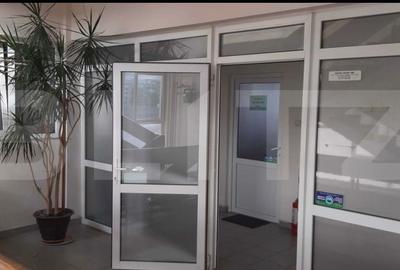 Spațiu comercial, de 40 mp, în Central