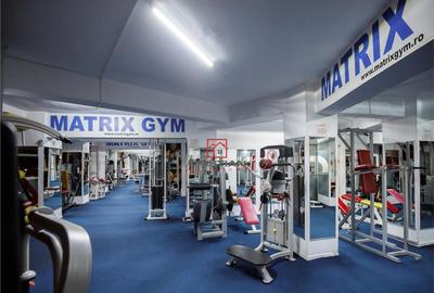 Spatiu comercial/sala fitness Giulesti - Crangasi - Podul G - 12