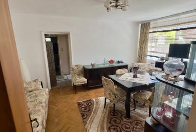 Apartament cu 3 camere semidecomandat în Berceni - 20