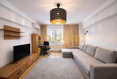 Apartament cu 3 camere semidecomandat, mobilat în 1 Mai - 2