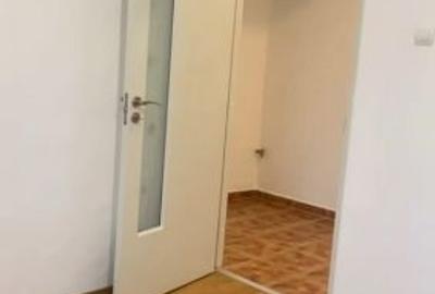 Apartament cu 3 camere decomandat în Răcădău - 5