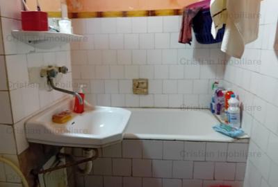 Apartament cu 2 camere decomandat în Viziru 3 - 6