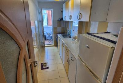 Apartament cu 2 camere decomandat în Micro 19 - 4