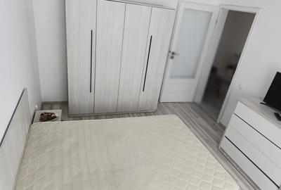 Apartament cu 2 camere decomandat în Metalurgiei