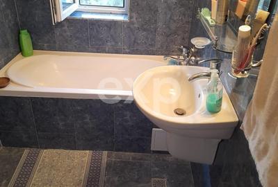 Casă individuală cu 4 camere cu Canalizare în Mălureni - 20