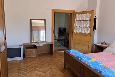 Case de vanzare in Mandra - 8