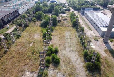 Teren intravilan, de vanzare, 28.760 mp, zona industriala T - 3