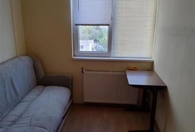 Garsonieră decomandată în Rogerius