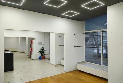 Inchiriez avantajos Spatiu comercial 195 mp, 20 m vitrina Buc. Calea Grivitei - 8