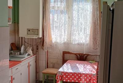 Apartament cu 3 camere în Central - 1