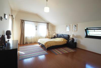 Vila cu 6 camere | gradina atent amenajata | garaj - 13