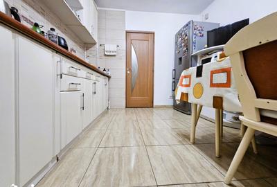Apartament cu 4 camere decomandat în E3 - 13