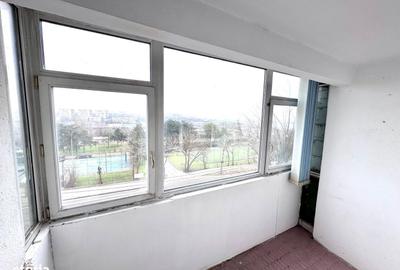 Apartament cu 3 camere decomandat în Faleză - 2