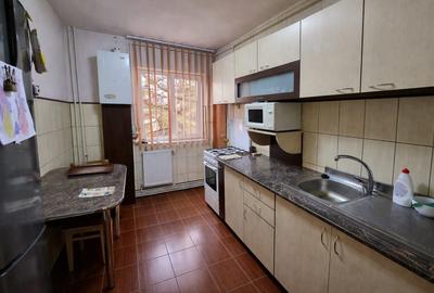 Apartament cu 3 camere decomandat, mobilat în Zorilor - 3