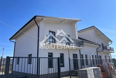 Duplex cu 4 camere cu Canalizare în Mohu - 2