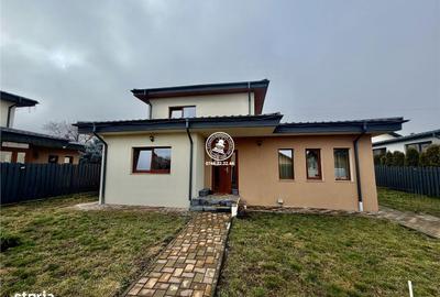 Casă cu 4 camere cu Teren 425 Mp în Miroslava - 2