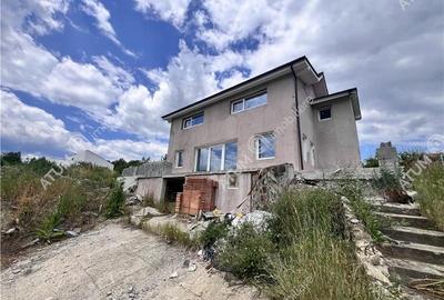 Casa individuala in Cisnadioara cu 4 camere 2 bai terasa teren 1170 mp - 31