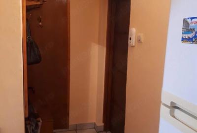 Apartament cu 2 camere semidecomandat în Central - 1