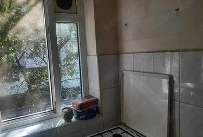 Garsoniera zona turnatorie cu baie si bucatarie 21000euro - 2
