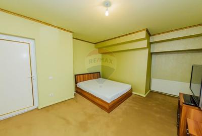 Casă cu 7 camere cu Teren 1000 Mp în Exterior Sud - 14