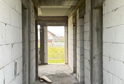 Casă cu 4 camere în Plaiul Vulcanești - 4