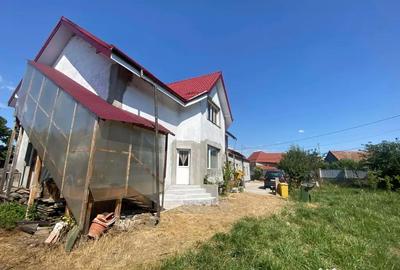 Casă cu 3 camere în Mândra - 6