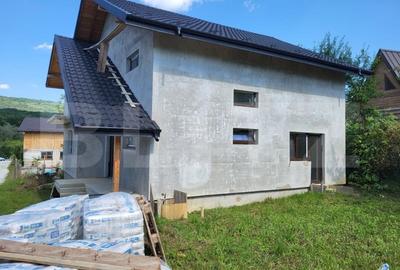 Casa individuala, 162 mp utili, 440 mp teren, zona Barnova - 3