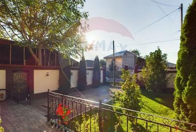 Casă cu 6 camere cu Canalizare în 23 August (Cațelul) - 4