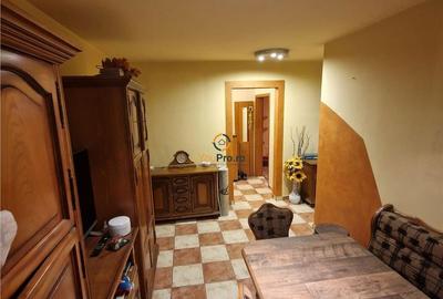 Apartament cu 4 camere decomandat în Circumvalațiunii - 14