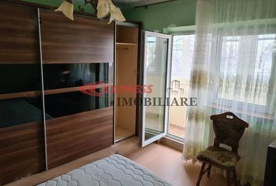 Apartament cu 3 camere decomandat în Vitan
