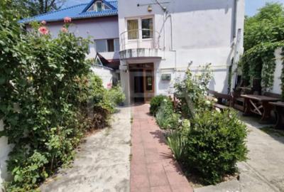 Casă cu 13 camere cu Canalizare în Vitan - 3