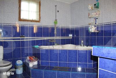 Casă cu 4 camere cu Teren 1580 Mp în Central - 6