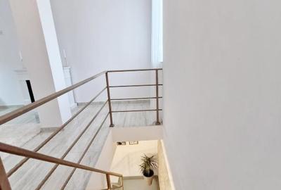 Apartament cu 4 camere decomandat, mobilat în Central - 4