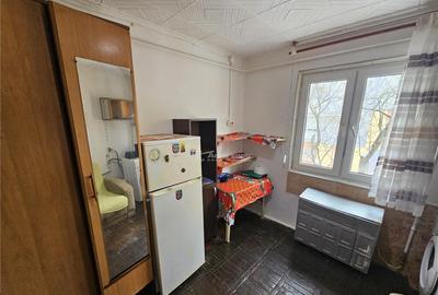 Garsonieră decomandată în Central - 12