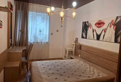 Apartament cu 2 camere decomandat în Runcu - 4