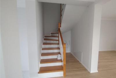 Duplex deosebit - finalizat - finisaje permium - toate utilitatile - zona buna - 9