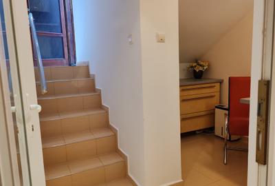 Garsoniera in vila renovata, mobilata si utilata modern zona Warthe - 11
