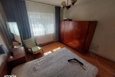 Apartament cu 4 camere decomandat în Est - 2