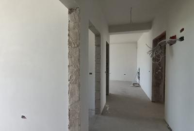 Apartament cu 3 camere semidecomandat în Central - 5